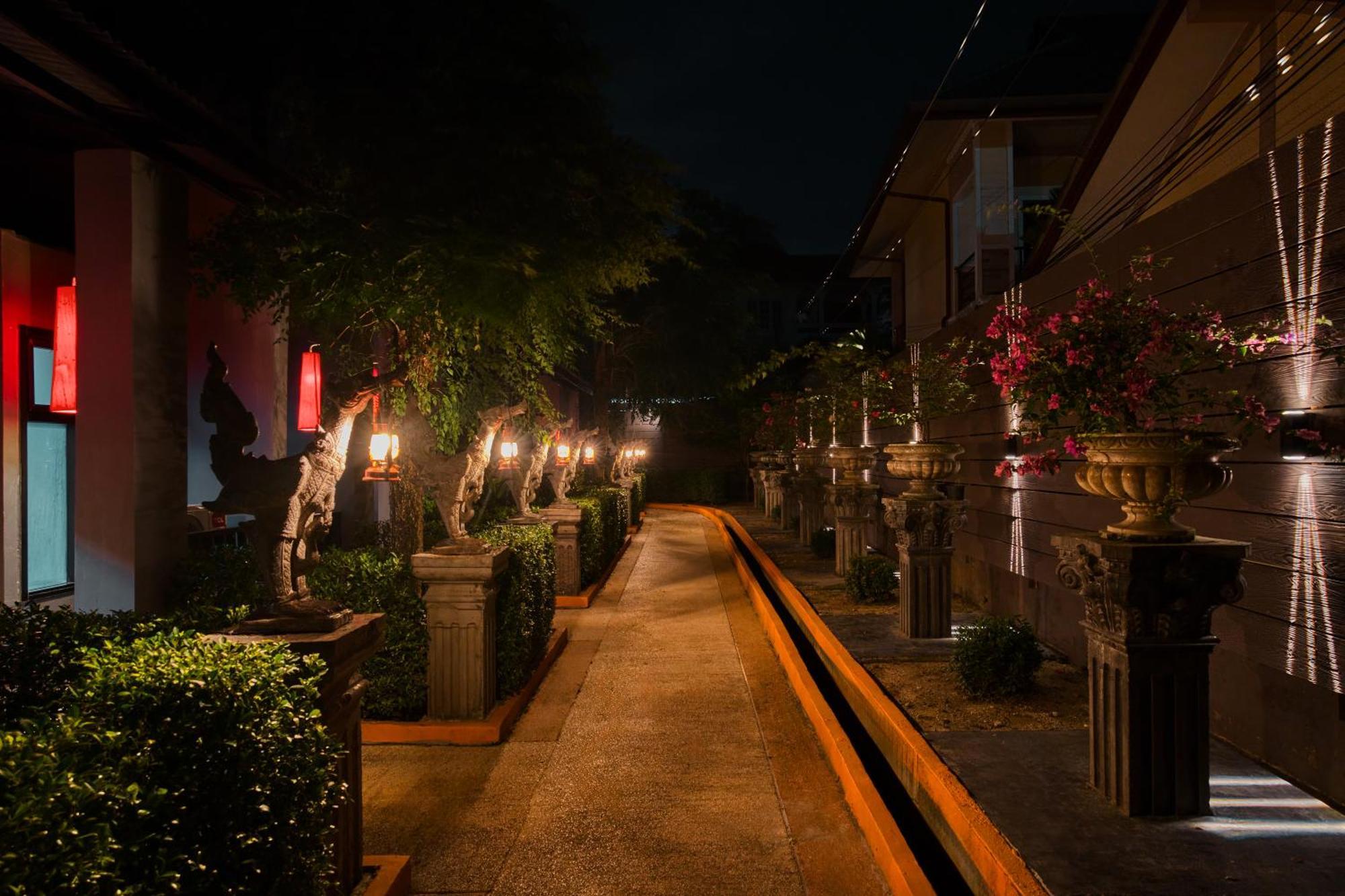 Tuana Hotels The Phulin Resort Karon Esterno foto