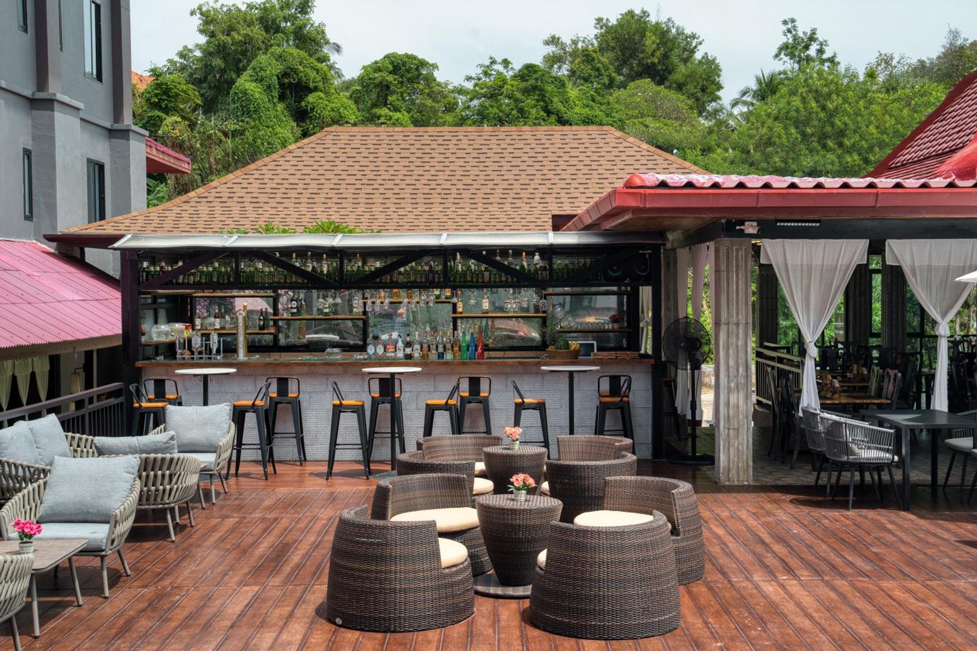 Tuana Hotels The Phulin Resort Karon Esterno foto